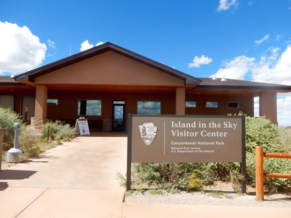 canyonlands visitor center island in the sky